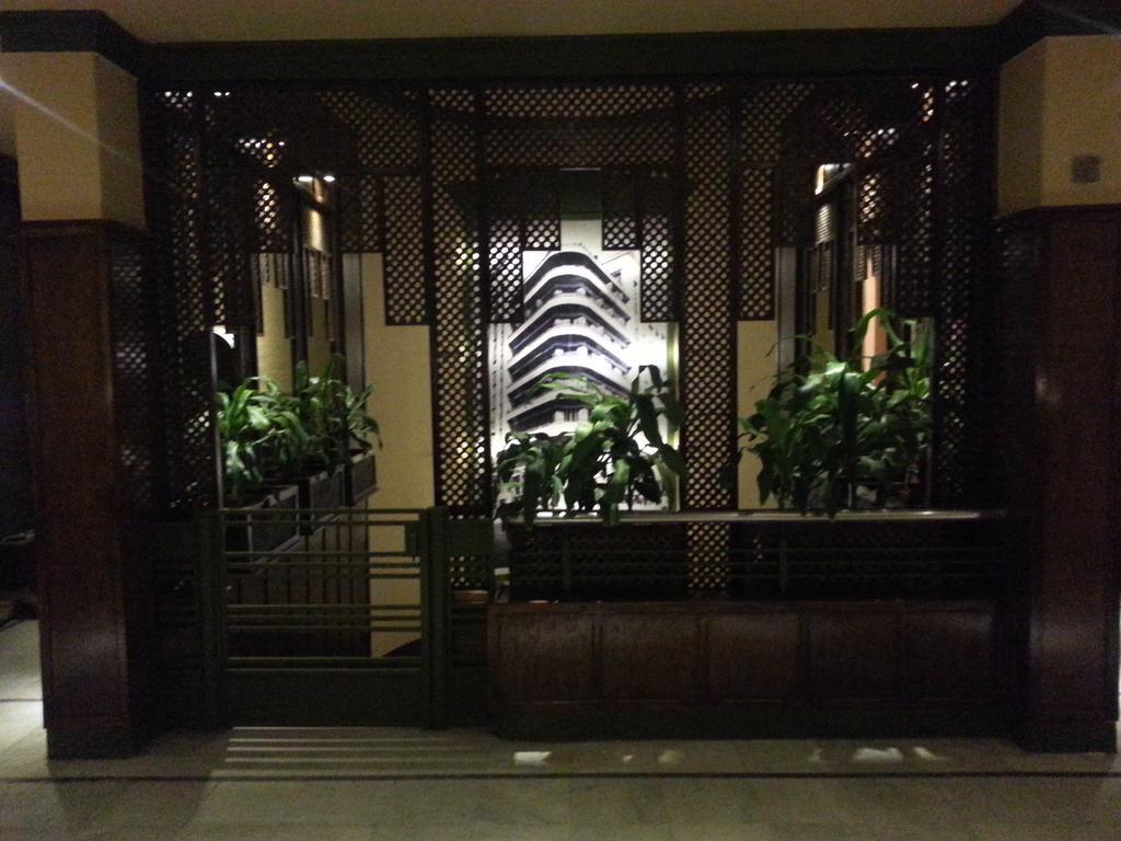 Hotel Carlton Downtown Il Cairo Esterno foto