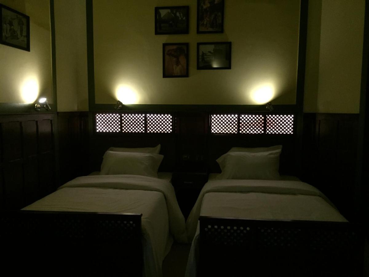 Hotel Carlton Downtown Il Cairo Esterno foto
