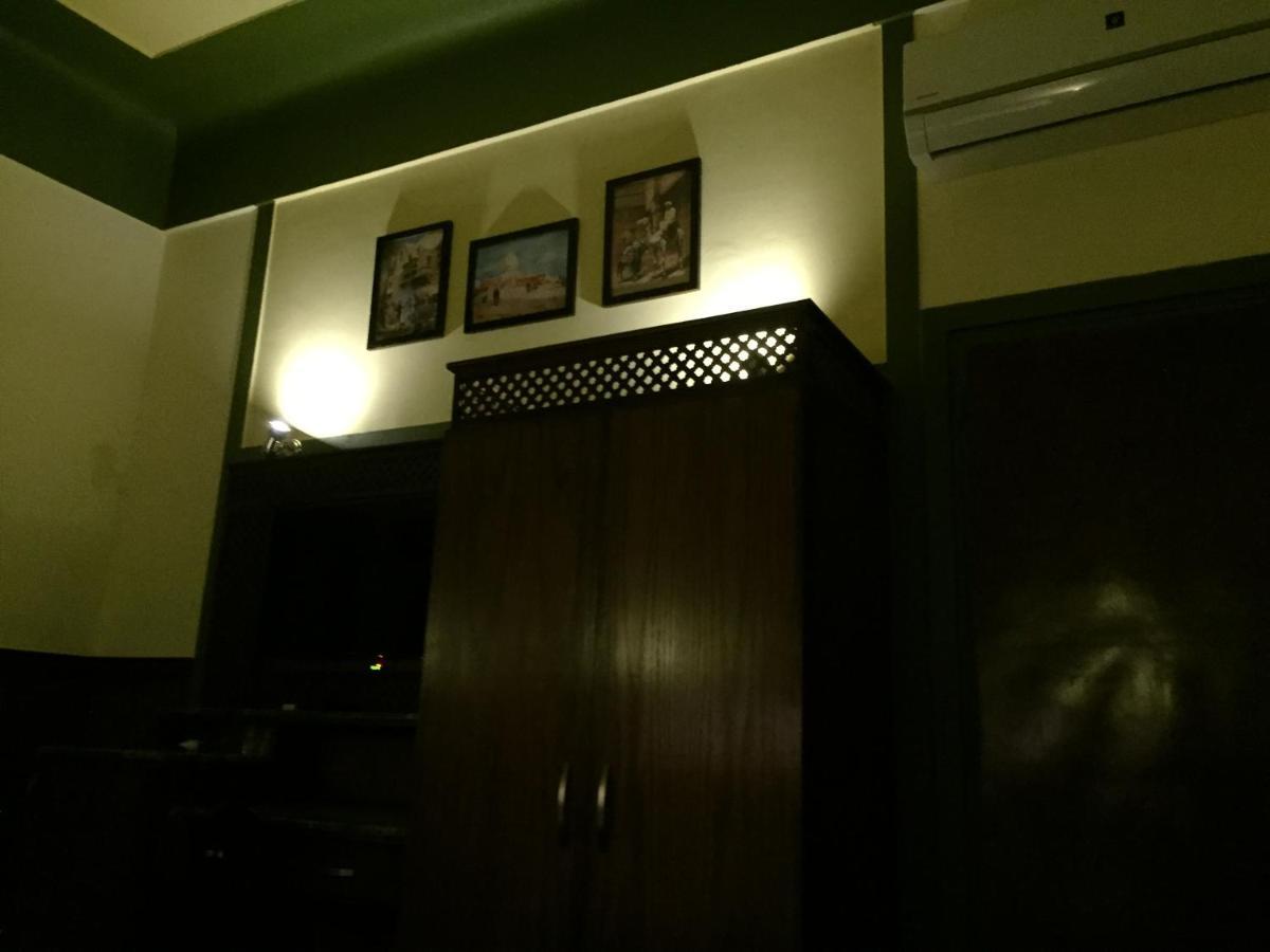 Hotel Carlton Downtown Il Cairo Esterno foto