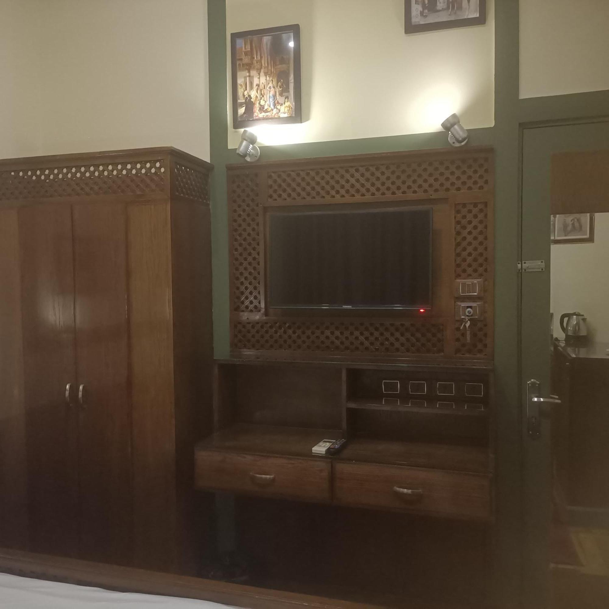 Hotel Carlton Downtown Il Cairo Esterno foto